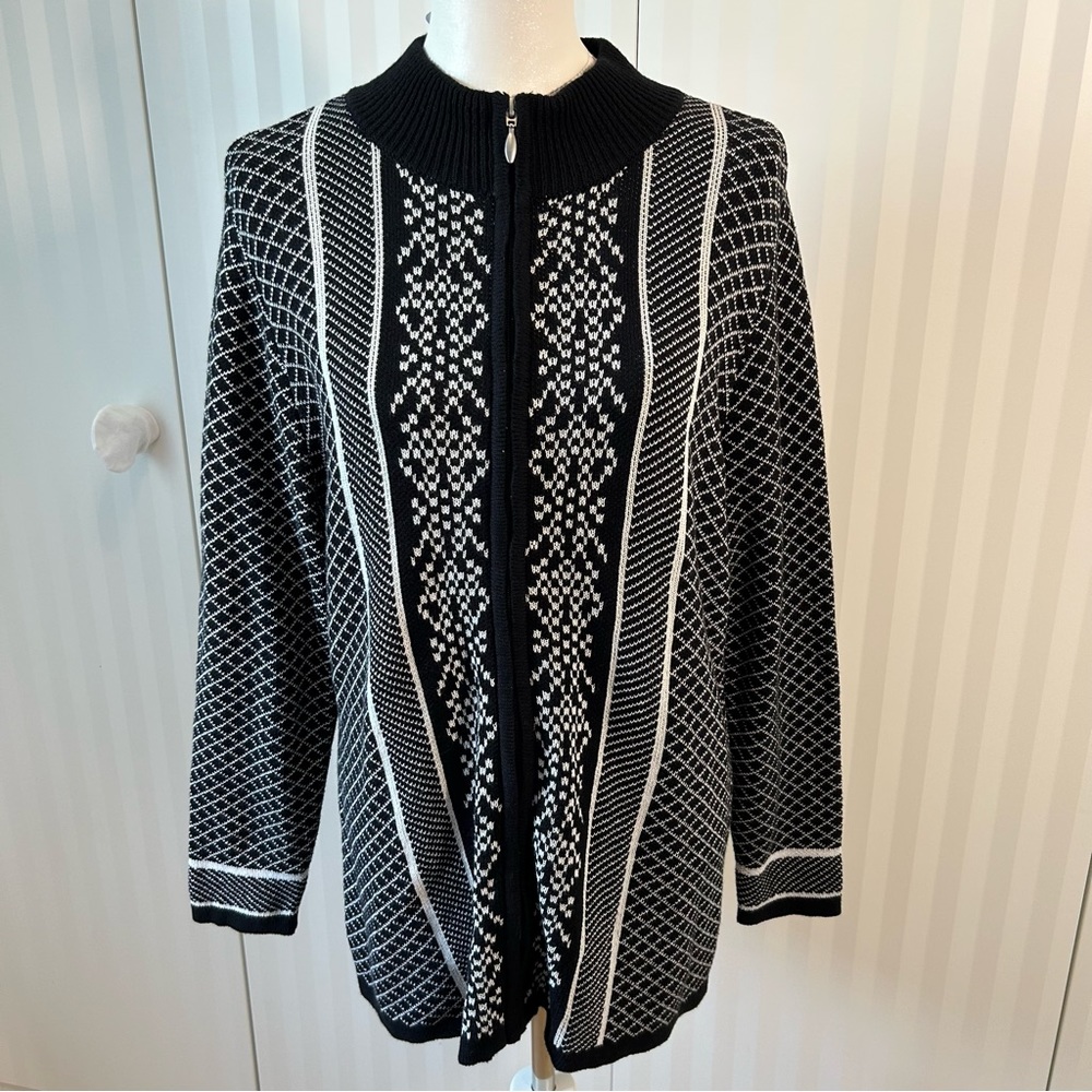 NWT CJ Banks black white knit cardigan sweater Size X/14W